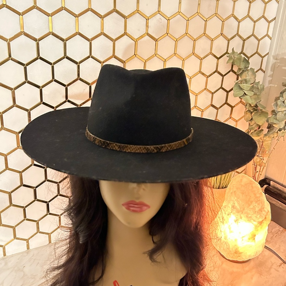 Your Next Favorite Edgy Black Wool Hat